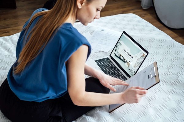 Freendi : un coup de pouce pour les chercheurs de travail