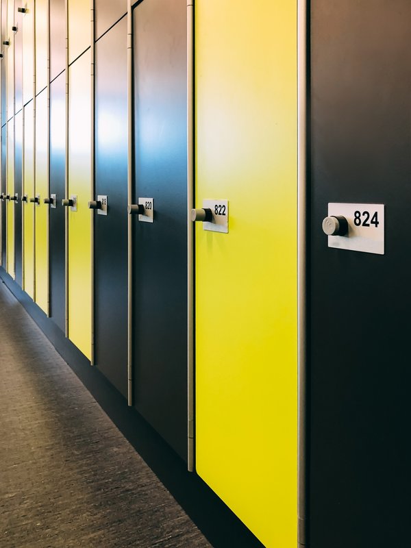 Casiers vestiaires pas chers : le guide pour faire le bon choix